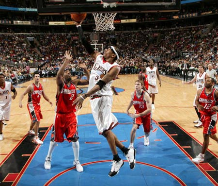 靠的是全队 靠的是全队