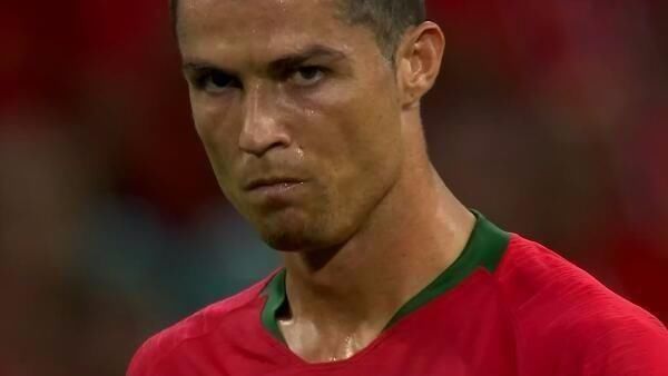 卫都在场上 卫都在场上