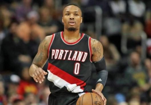 足坛风格多 足坛风格多