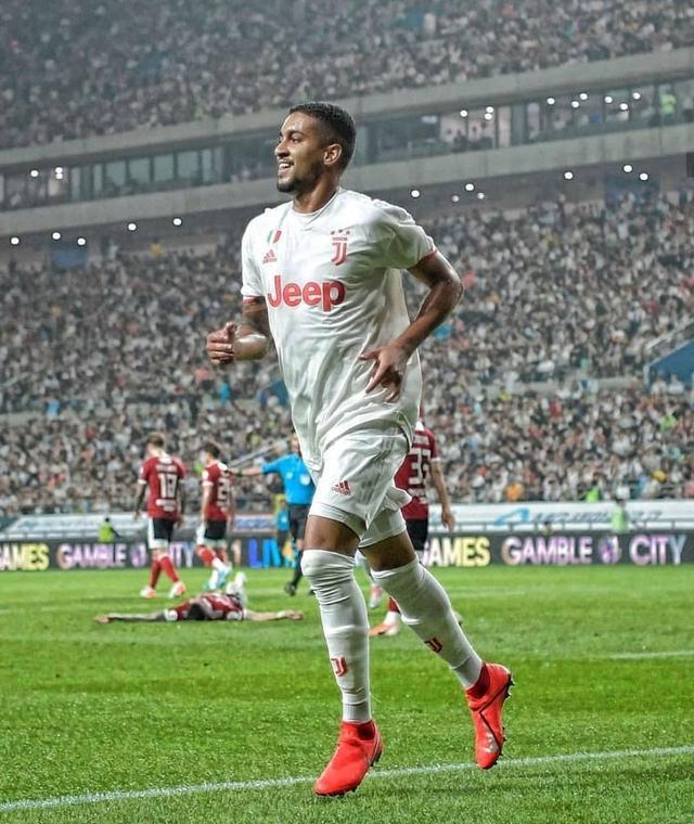 出了他们在 出了他们在